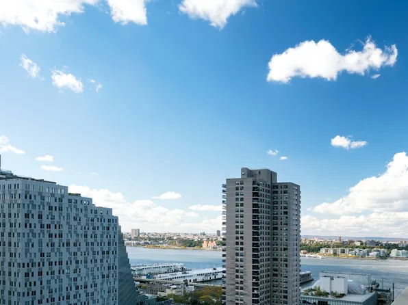 500 West 56th Street image 19 of 19