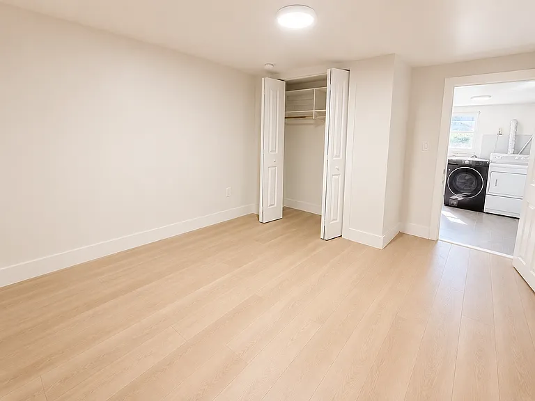 5691 Elizabeth St — Photo 7