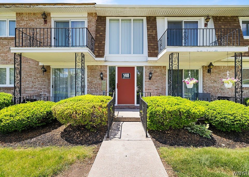 1st image of 140 Old Lyme Dr APT 4
