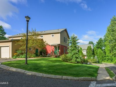 2 Rose Ct E, Great Barrington, MA, 01230