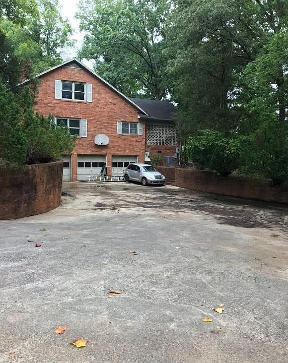 2nd image of 2449G Bellemont Alamance Rd