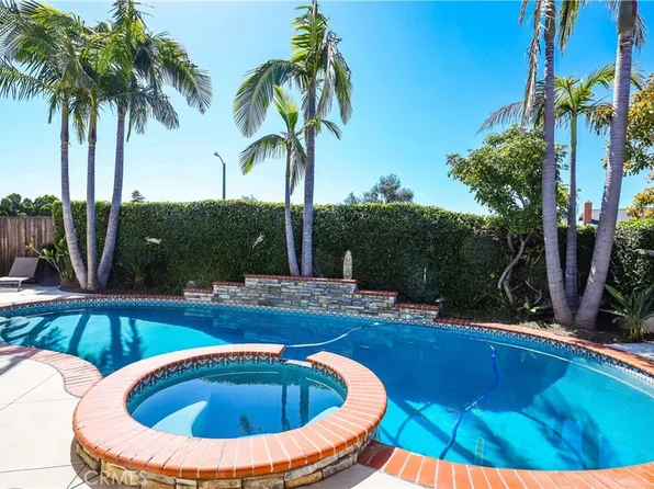 309 N Wayfield St, Orange, CA 92867