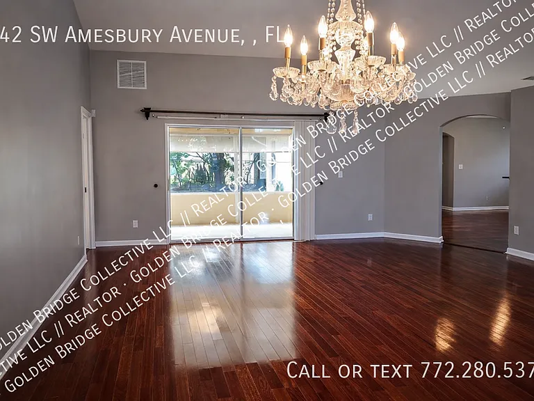242 SW Amesbury Ave — Photo 4