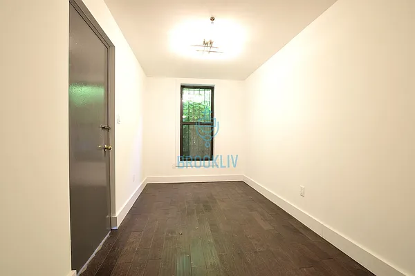 Rented by null | media 16