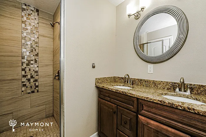 1513 S Mellonville Ave — Photo 9