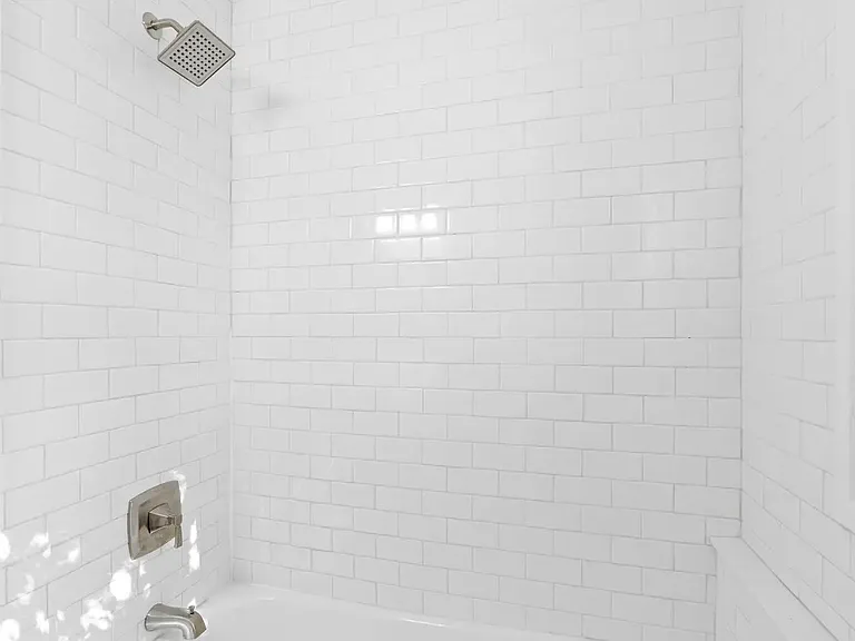 1111 Queen Ann St — Photo 7