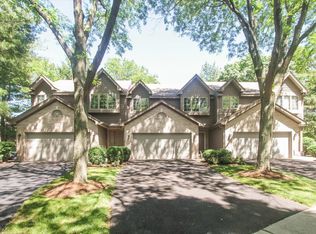 883 Millcreek Cir, Elgin, IL 60123