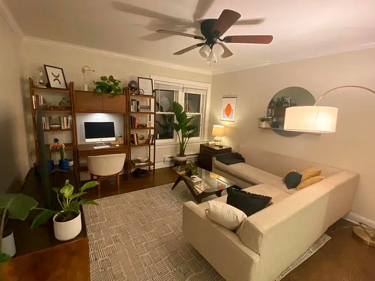 4220 N Clark St — Photo 3