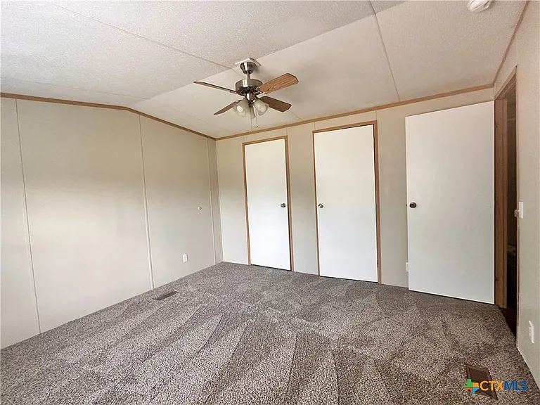 208 Picasso Dr — Photo 23