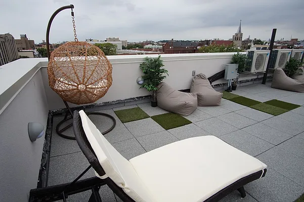 Rented by Lofts and Flats LLC | media 5