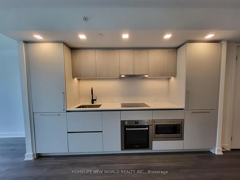 609 Sherbourne St #901 — Photo 3