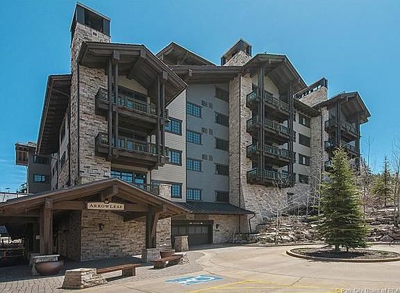 2nd image of 8880 Empire Club Dr #514