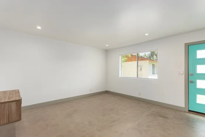 4538 N 8th Pl #4 — Photo 6