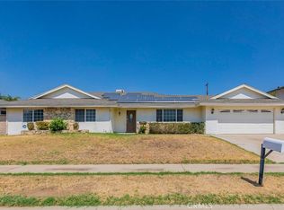 858 E Home St, Rialto, CA 92376