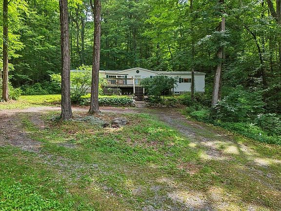 3rd image of 76 N Forty Lane