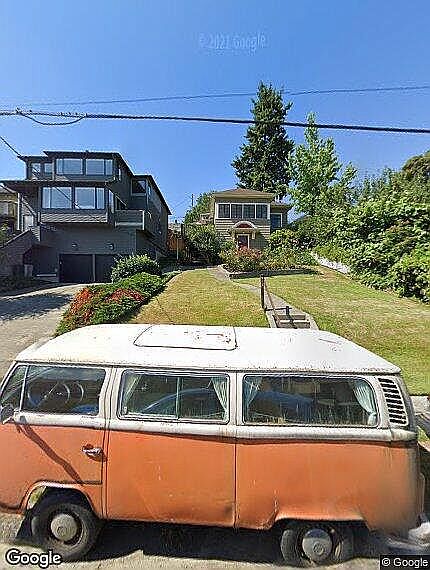street view shows elevation 