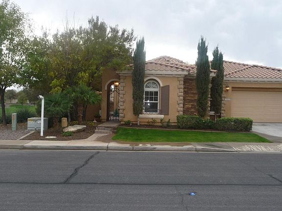 2nd image of 2323 E Dogwood Dr