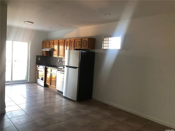 3rd image of 69-63 75th St #3B