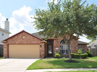 2305 Megellan Point Ln, Pearland, TX 77584
