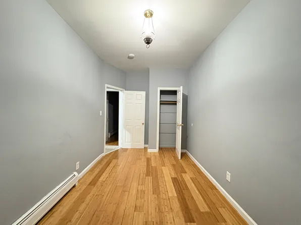 12 East 36th Street image 3 of 5