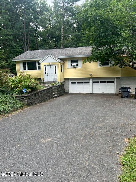 2nd image of 142 Menands Road