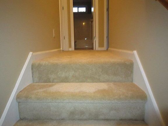 5th image of 2282 Chateau Dr