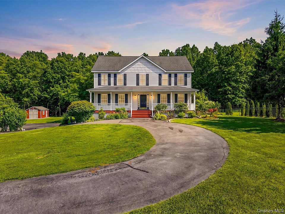 1st image of 604 Ridgebury Road