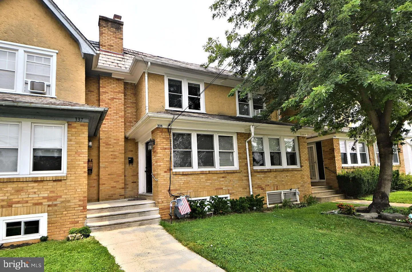 3 bed, 1.5 bath, 1132 sqft, $2,525 — Photo 1