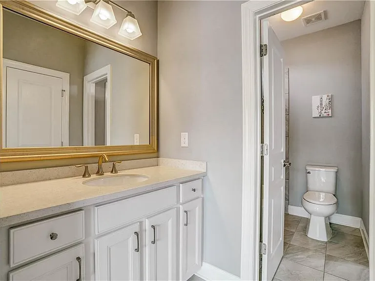 633 Leland Pkwy — Photo 34