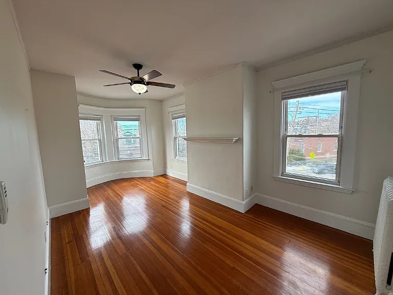 221 Shurtleff St #6 — Photo 6
