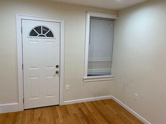 5th image of 175 Northampton St #2A