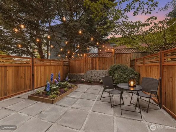 741 N 94th Street #B, Seattle, WA 98103