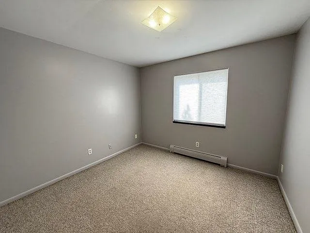 2 bed, 1.0 bath, 840 sqft, $1,700 — Photo 4