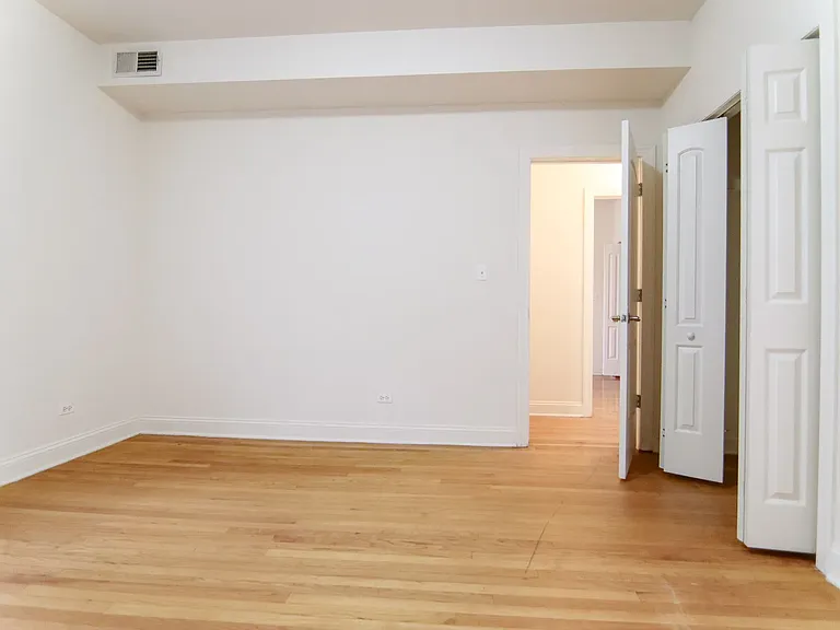 7340-62 N Hoyne Ave #7356-1 — Photo 35