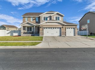 642 W Mulberry St, Stansbury Park, UT 84074
