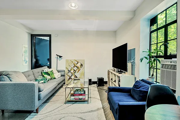 Rented by Bold Marketing | media 12