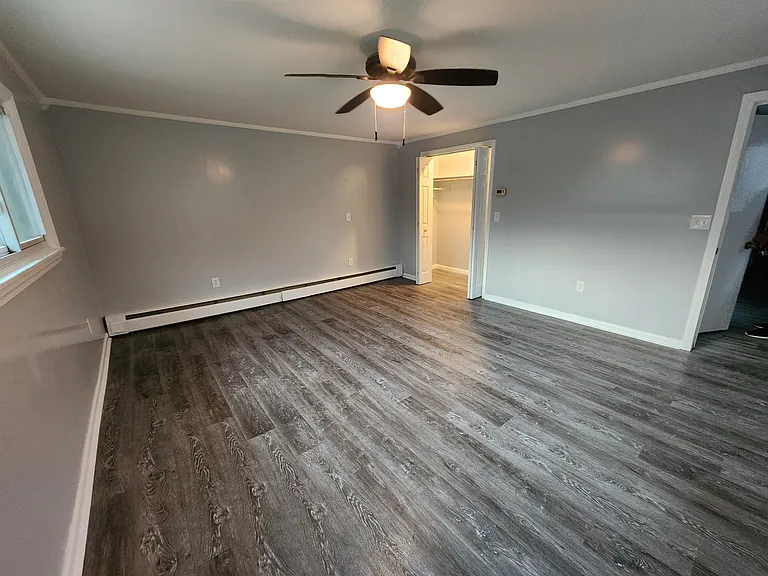 1751 S Main St — Photo 12