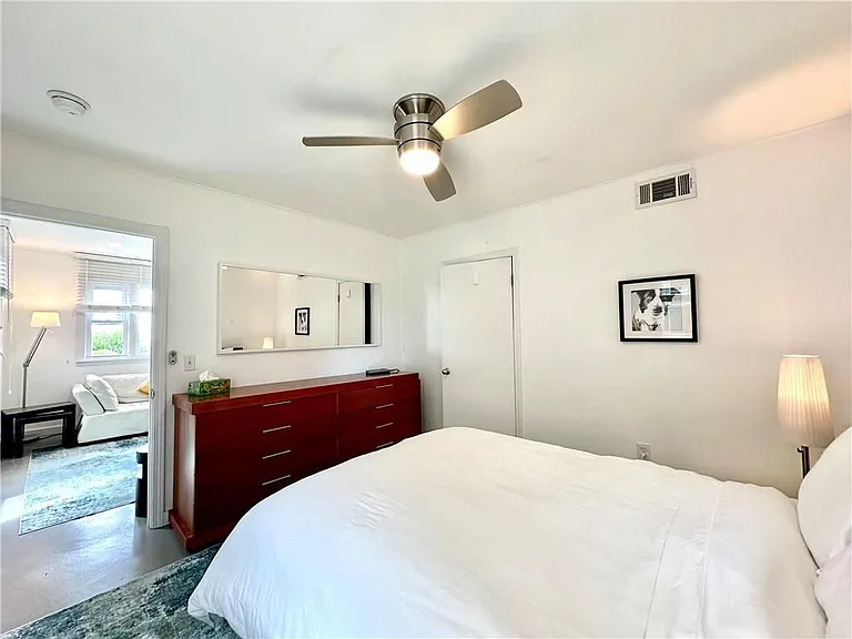 101 Briarwood Ave #B — Photo 11