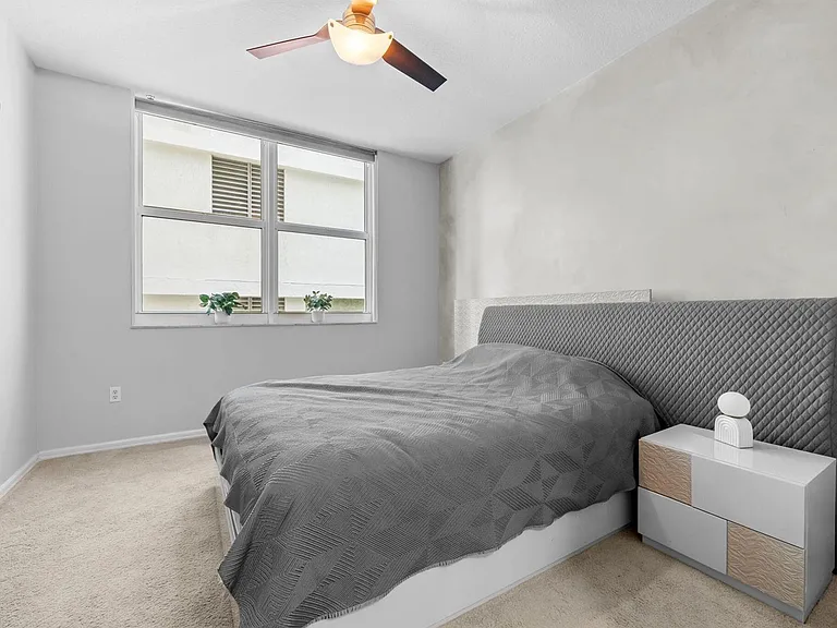 347 N New River Dr E #405 — Photo 10