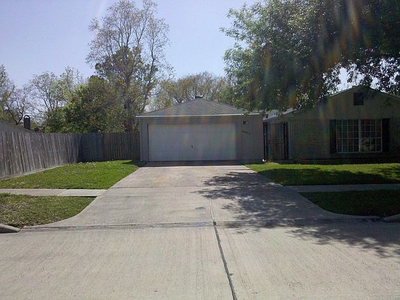 detached garage