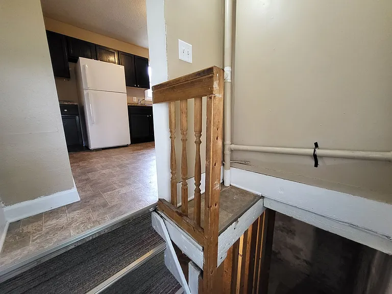1267 Stewart St — Photo 40