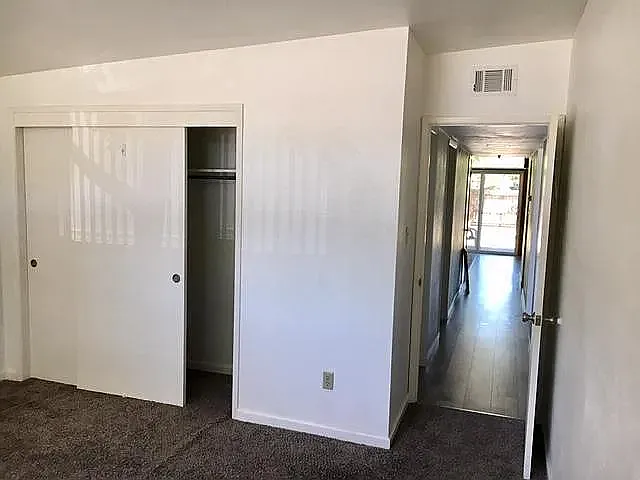 809 Radcliffe Dr — Photo 7