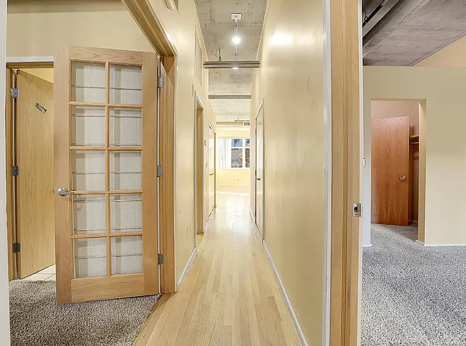 2 bed, 1270 sqft, $2,250 — Photo 3