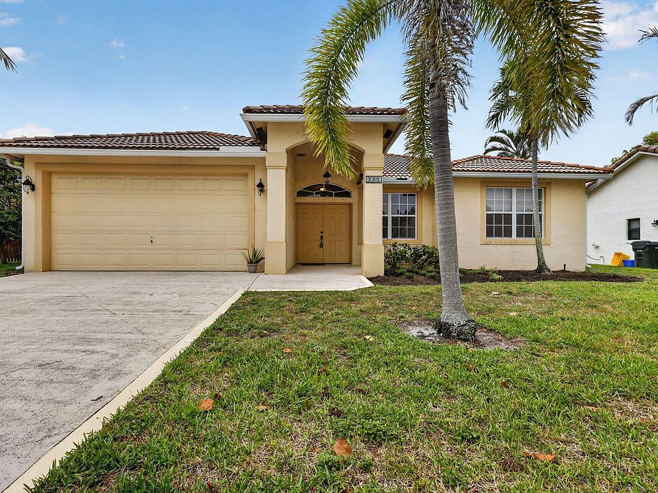 1st image of 1701 Carson Avenue