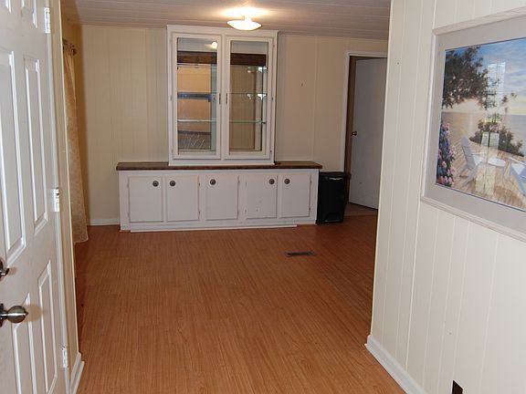 Front Entry into Dining