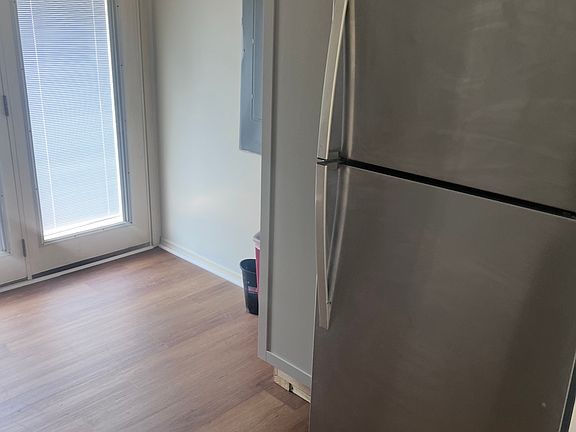 5th image of 106 Pinecrest St