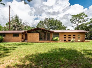 216 Davis Lake Rd, Palatka, FL 32177
