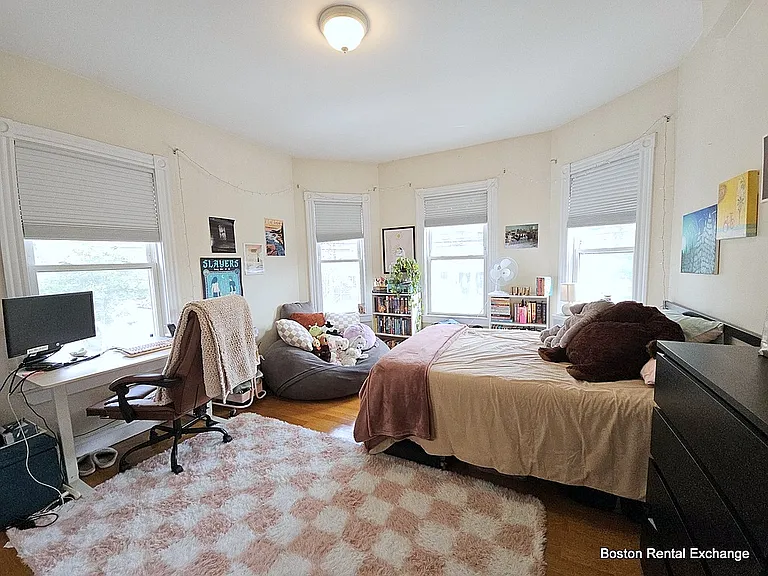 245 Walden St #2 — Photo 8