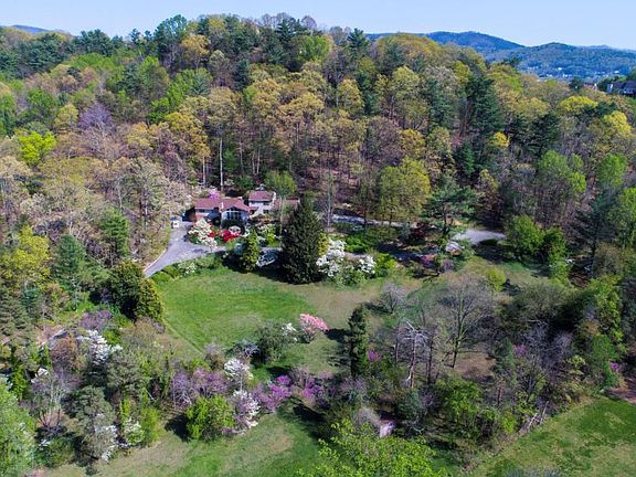 2nd image of 4965 Topping Hill Dr
