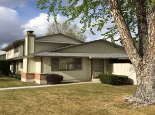 835 Ridgewood Dr, Sparks, NV 89434